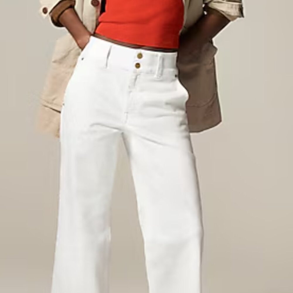 Petite slim-wide jean with stacked buttons Item CH889  SIZE 29